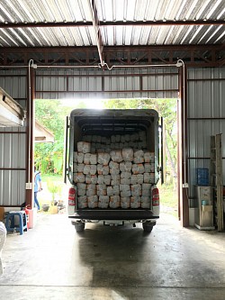 ขอบคุณลูกค้า จากปทุม นนทบุรี ลาดหลุมแก้ว ขนส่งทั่วไปแพงมากดังนั้นเราจัดส่งให้ครับเพื่อลดภาระให้กับลูกค้า